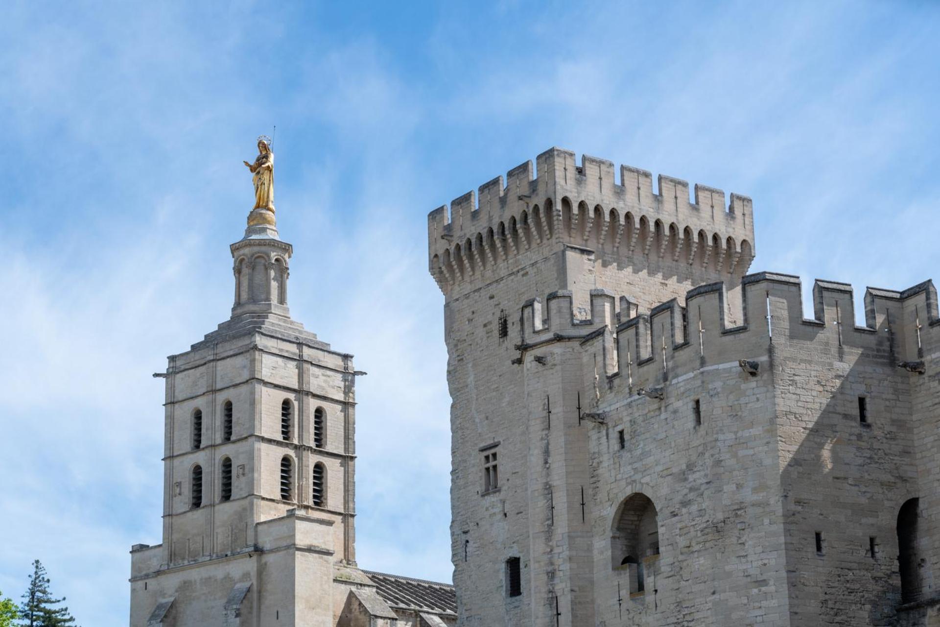 דירות אביניון Bien D'Exception En Face Du Palais Des Papes מראה חיצוני תמונה