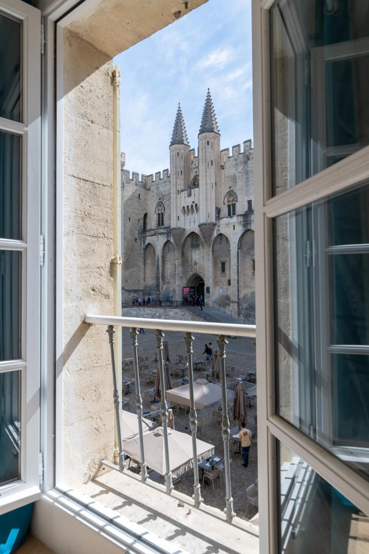 דירות אביניון Bien D'Exception En Face Du Palais Des Papes מראה חיצוני תמונה